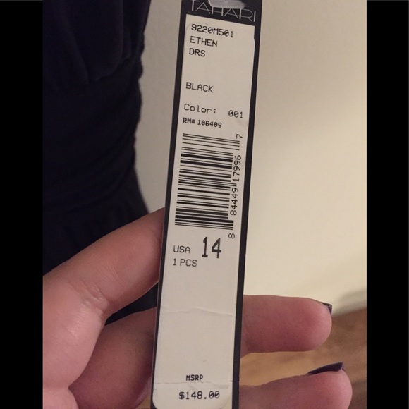 ⛔️SOLD⛔️ HOST PICK 🎉 NWT Tahari LBD - Picture 3 of 8